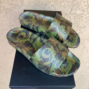 Versace Slides